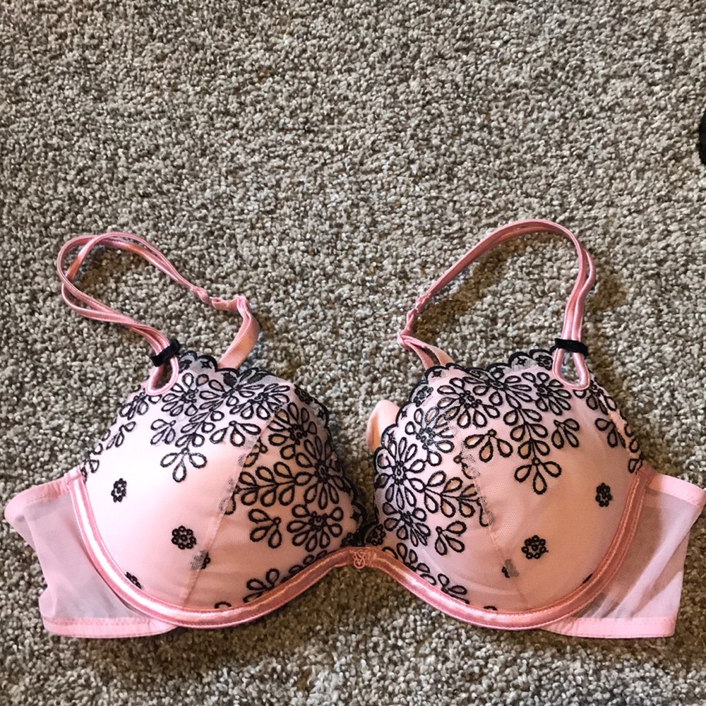 Victoria Secret very sexy bra
